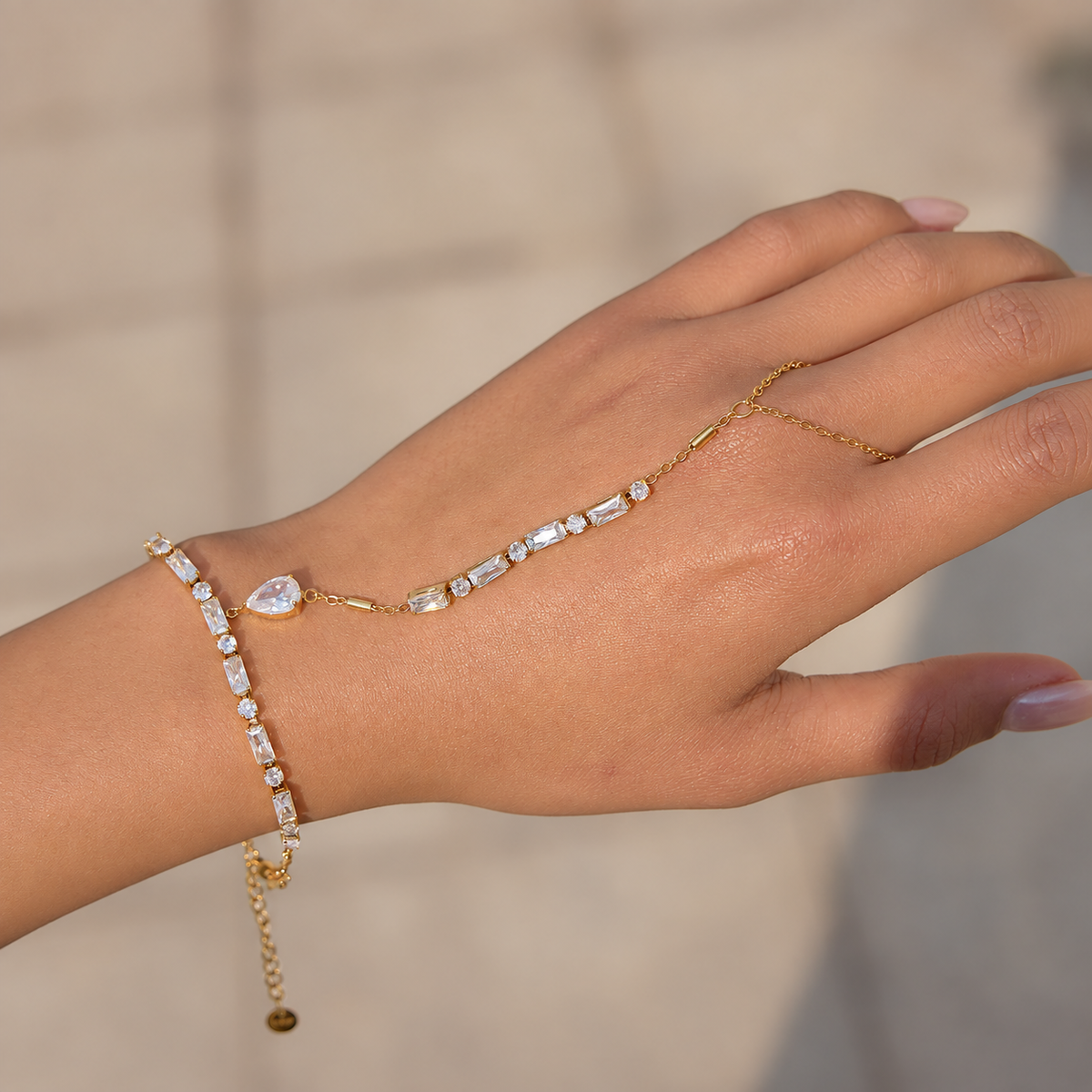 Élia Hand Chain